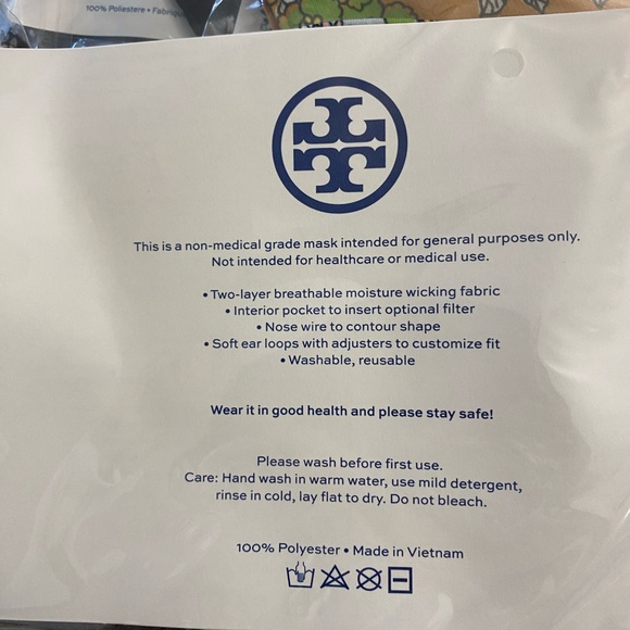 Tory Burch 3 masks with travel pouch - Picture 3 of 4